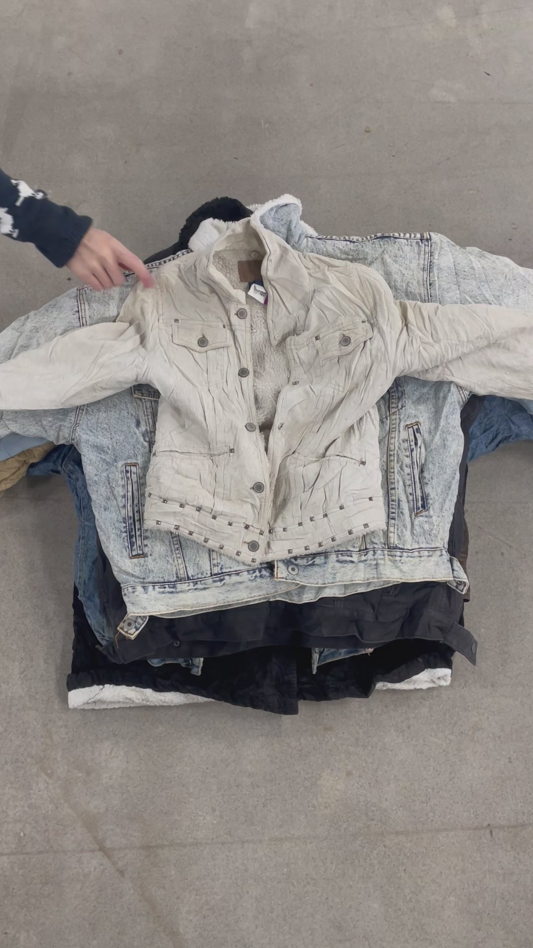 Collection of 25X MEN CASUAL SHARFA JACKET in a gallery layout