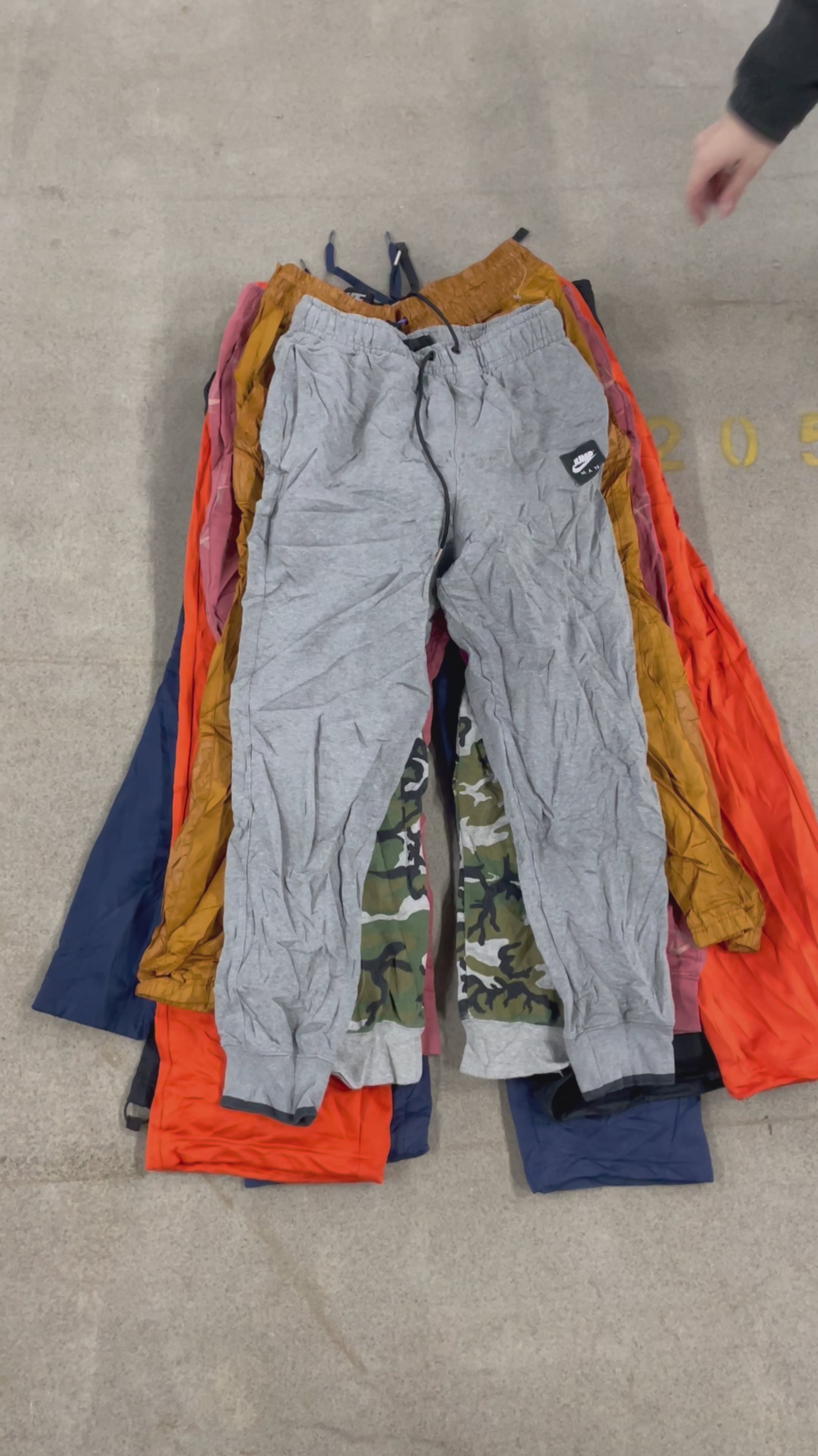 Collection of 50X NIKE JOGGING BOTTOMS/TRACK PANTS in a gallery layout