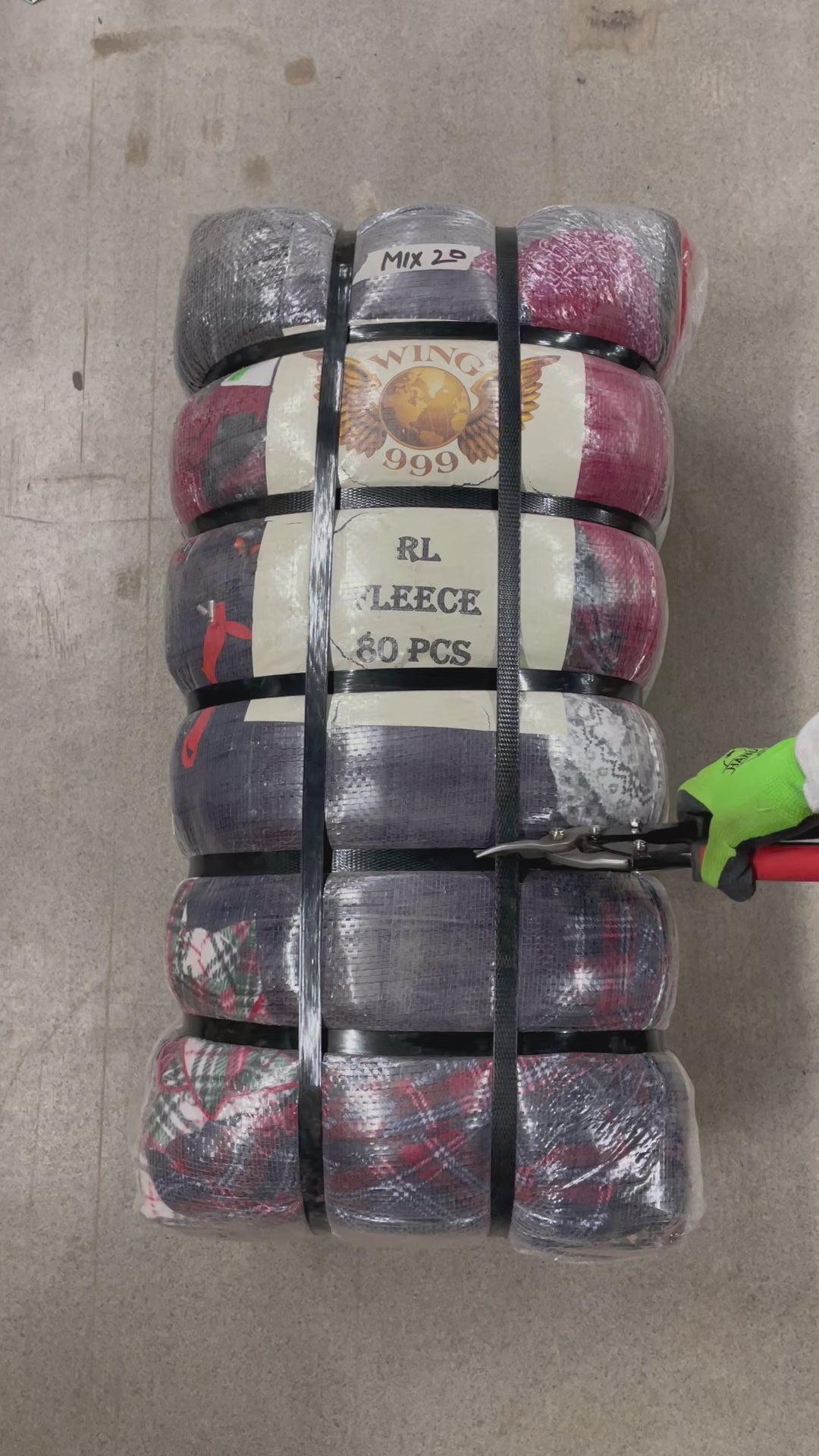 Collection of 40X RALPH LAUREN FLEECE in a gallery layout