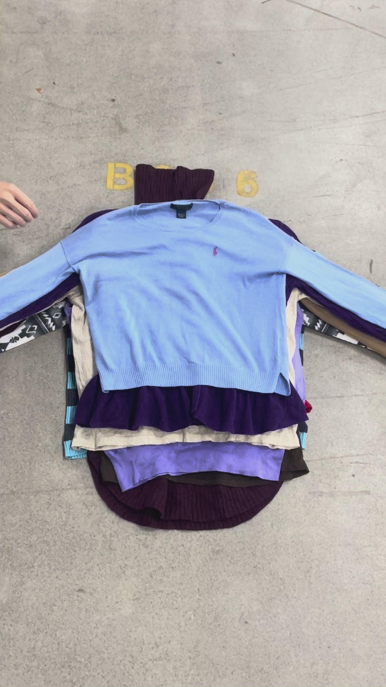 Collection of 25X POLO LADIES SWEATER GRADE B in a gallery layout