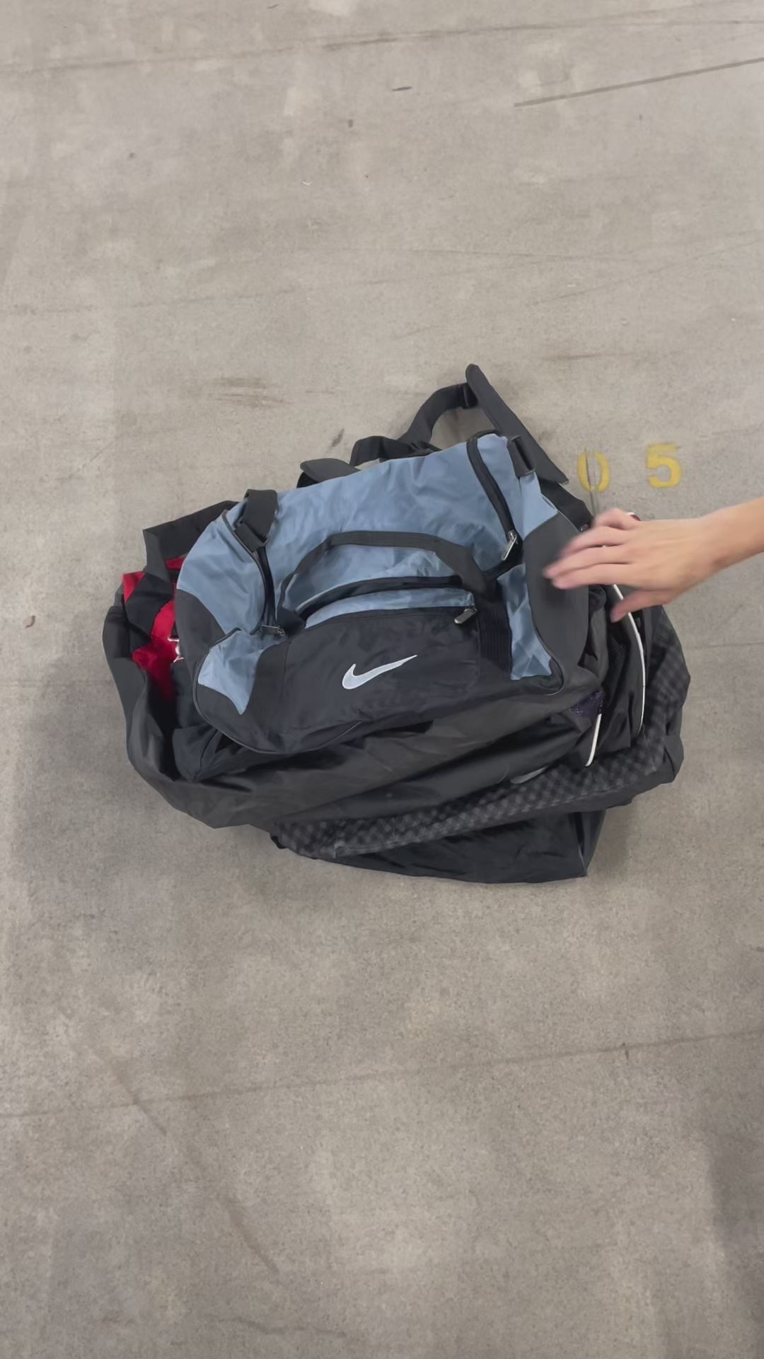Collection of 20X NIKE DUFFLE BAGS in a gallery layout