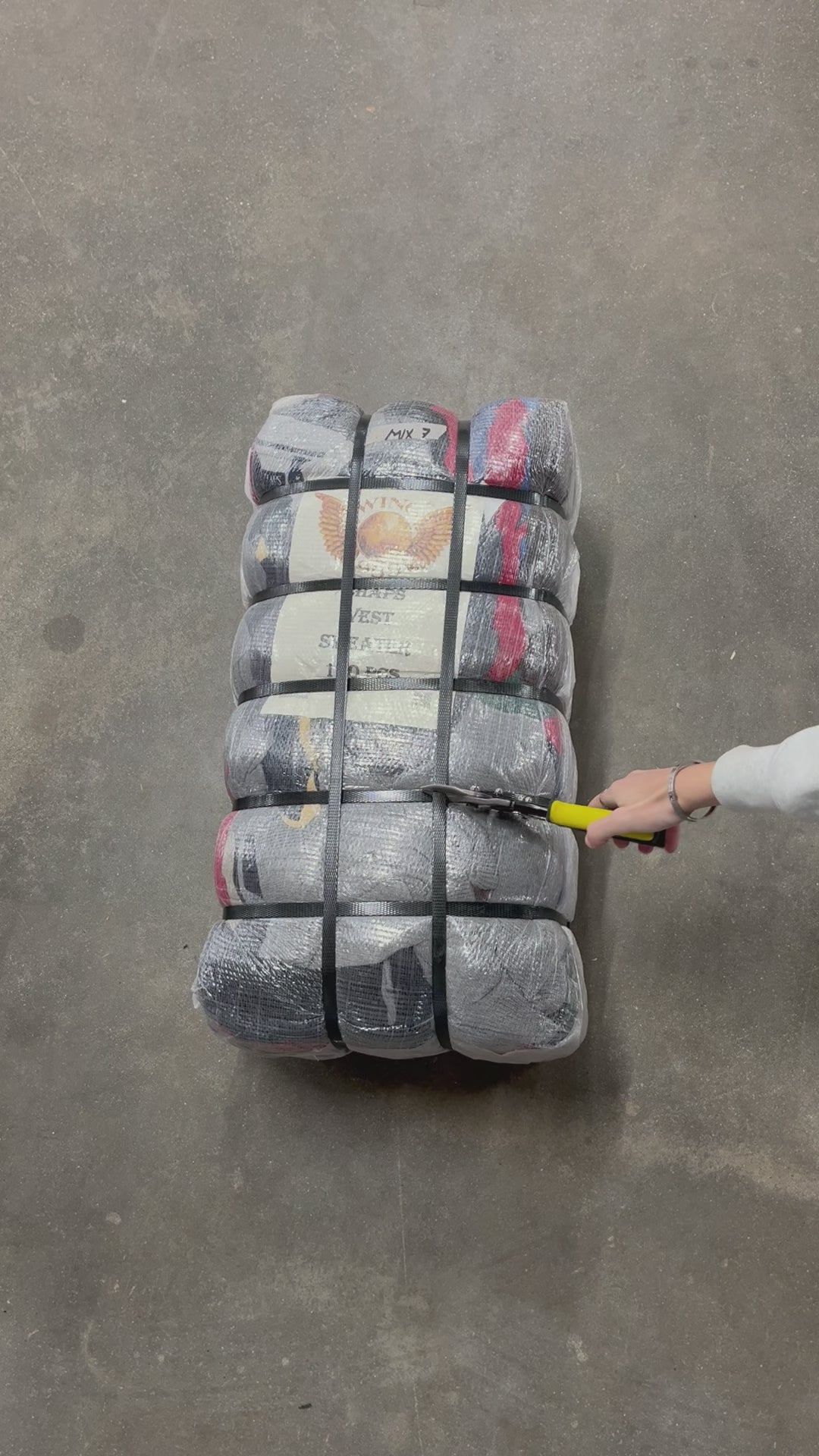 Collection of 25X CHAPS VEST SWEATER in a gallery layout