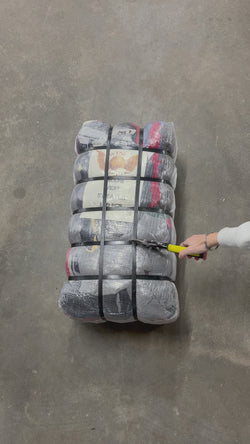 Collection of 25X CHAPS VEST SWEATER in a gallery layout