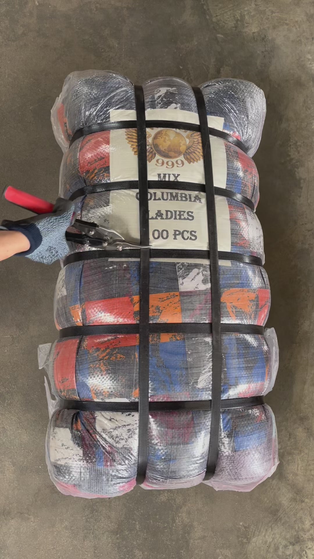 Collection of 50X MIX COLUMBIA LADIES in a gallery layout