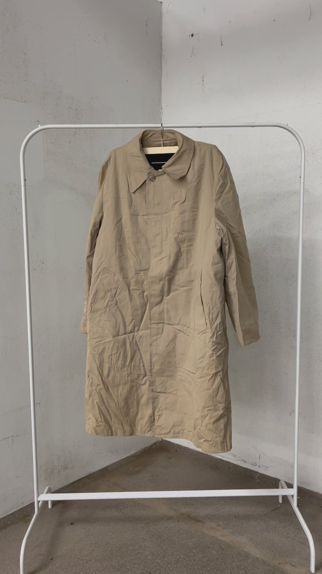 Collection of 20X LONDON FOG LONG COAT in a gallery layout