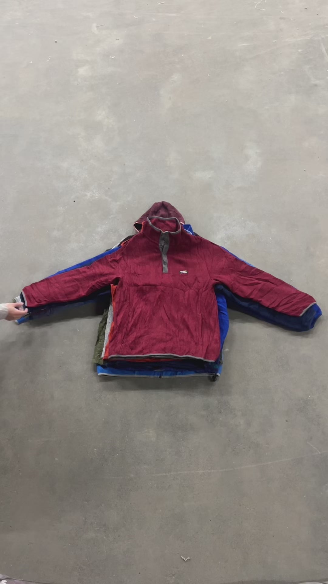 Collection of 50X L.L BEAN FLEECES in a gallery layout