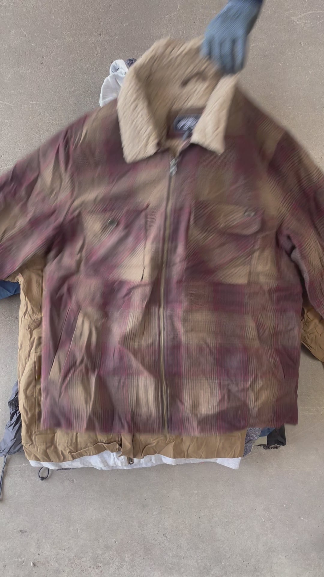 Collection of 25X QUIK SILVER & BILLABONG COATS in a gallery layout