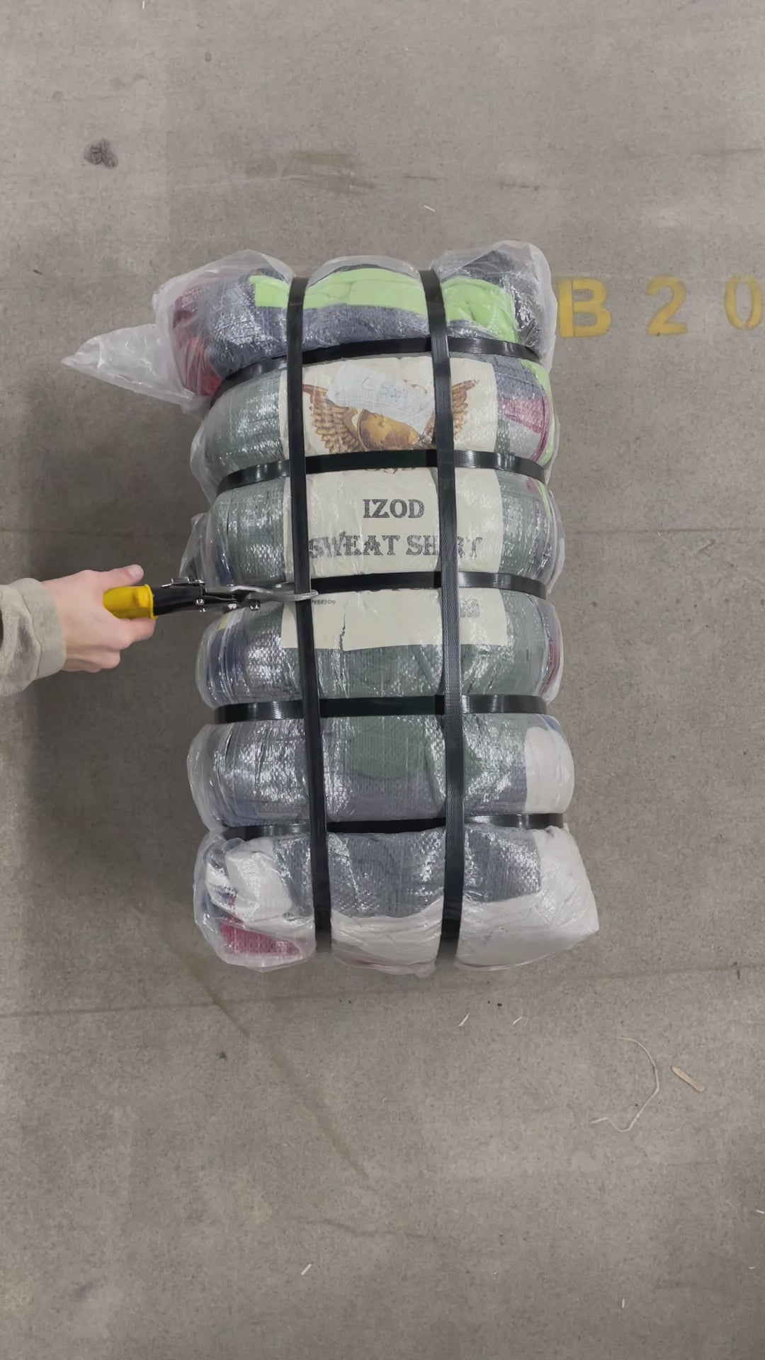 Collection of 25X IZOD SWEAT SHIRT in a gallery layout