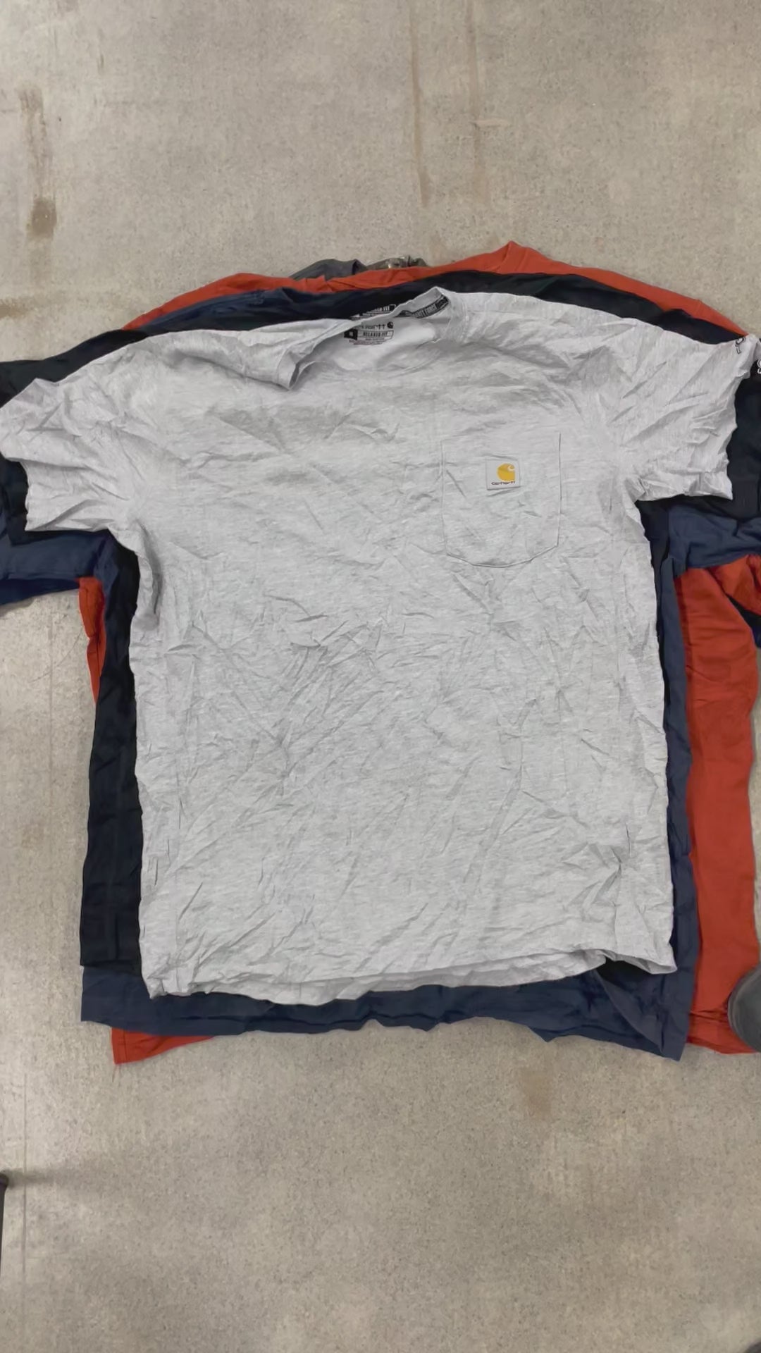 Collection of 100X CARHARTT T-SHIRT in a gallery layout