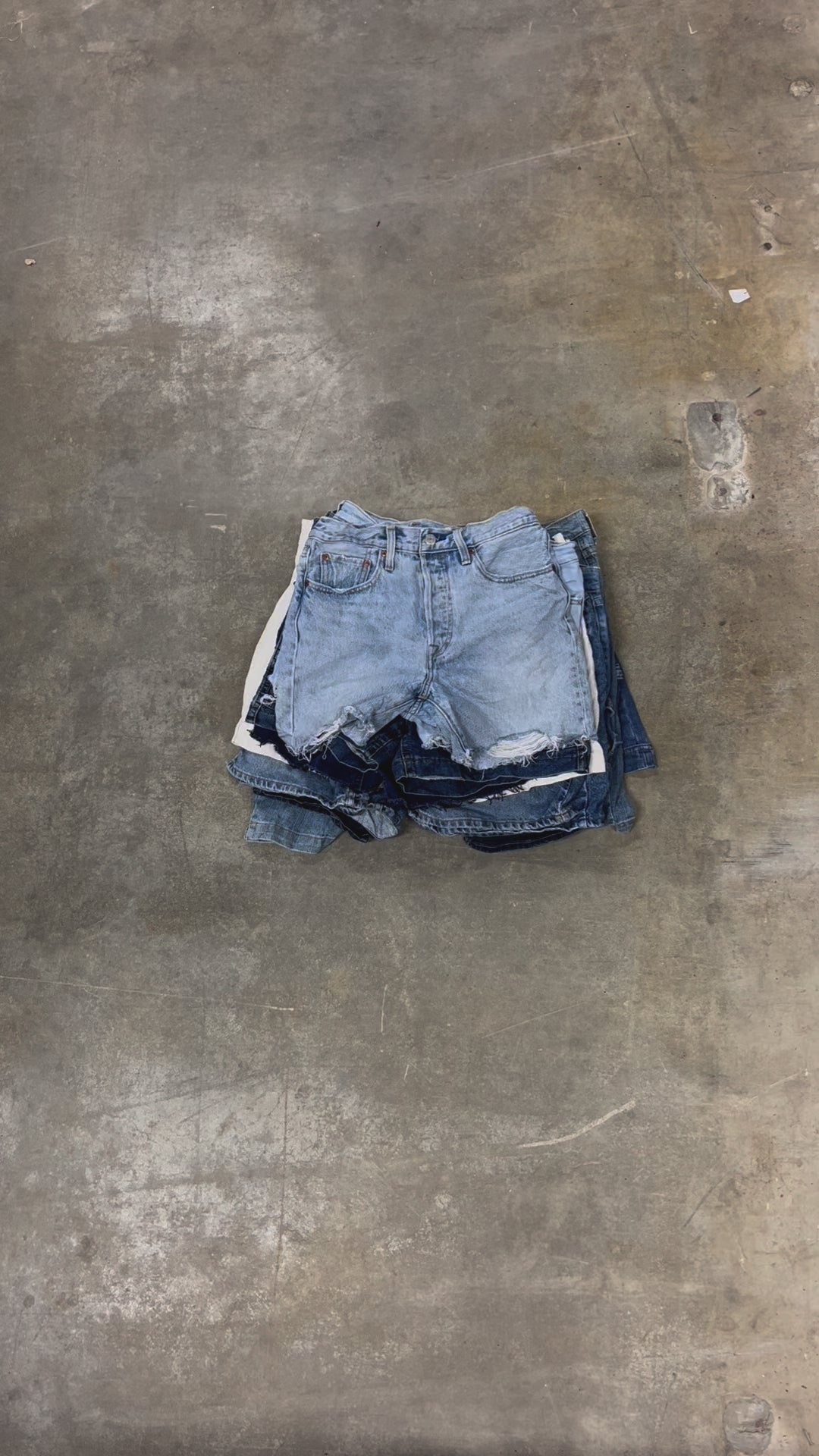 Collection of 50X LEVIS LEE WRANGLER LADIES SHORTS in a gallery layout