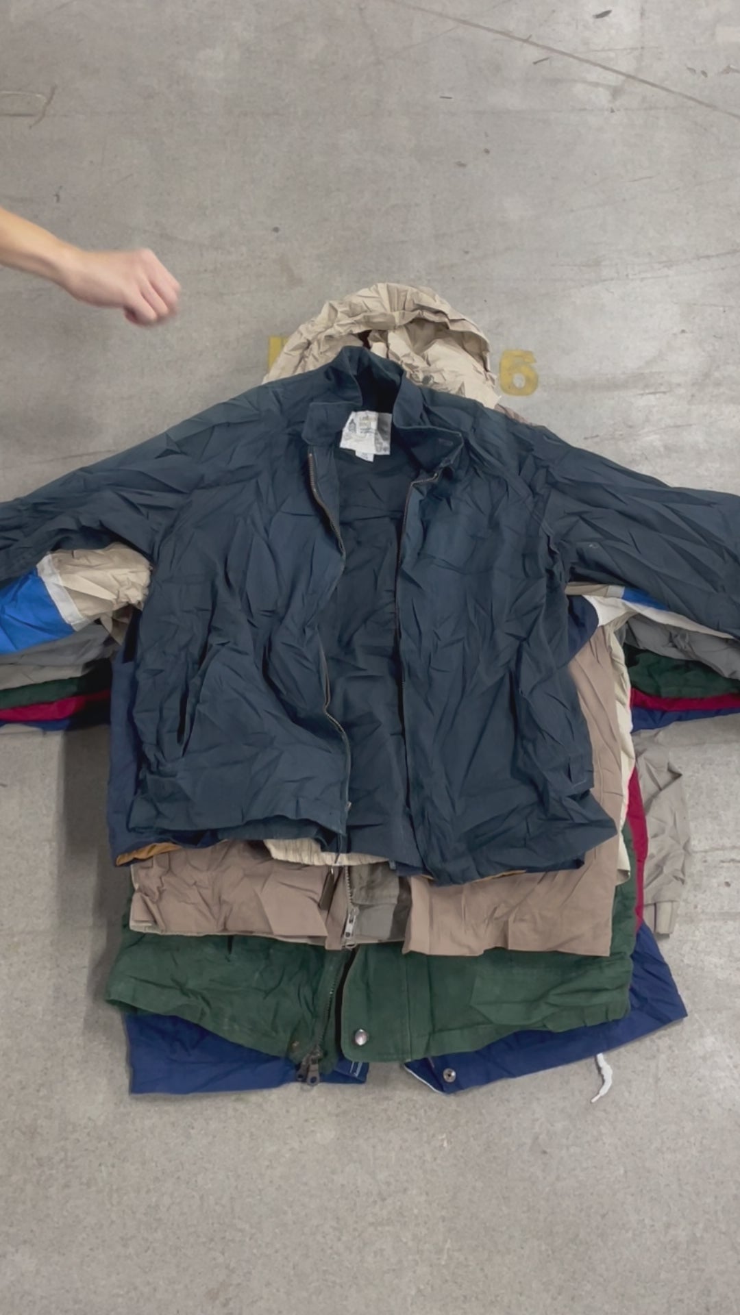 Collection of 20X LONDON FOG JACKET A/B in a gallery layout